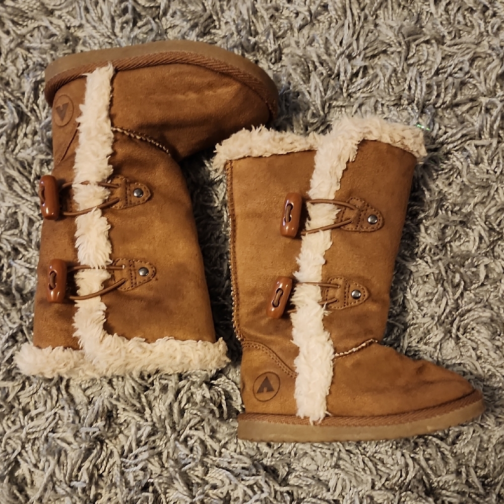Airwalk Tan Kids Boots with Faux Fur